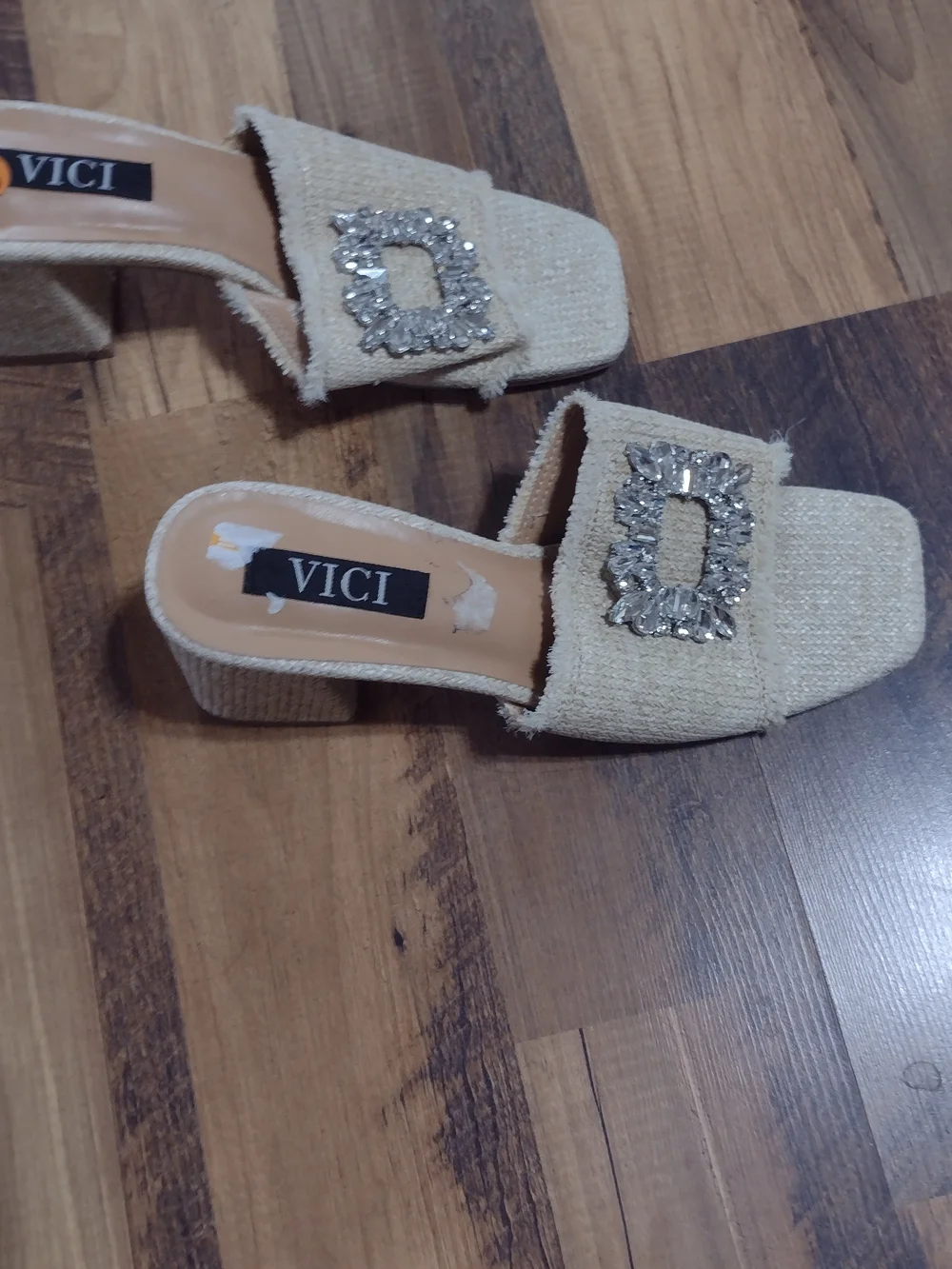 Embellished Cream Slide Sandals with Crystal Buckle Size 8.5